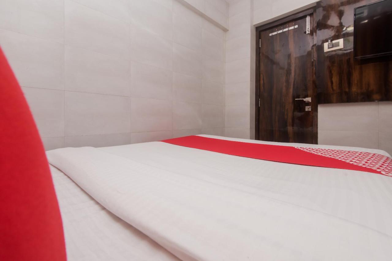 Hotel Vaccinated Staff - Oyo 22055 Dadar Residency Mumbai Exterior foto