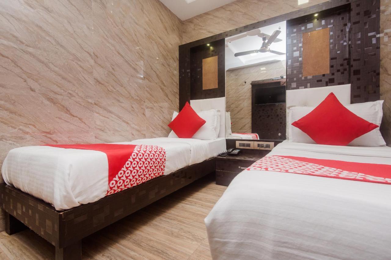 Hotel Vaccinated Staff - Oyo 22055 Dadar Residency Mumbai Exterior foto